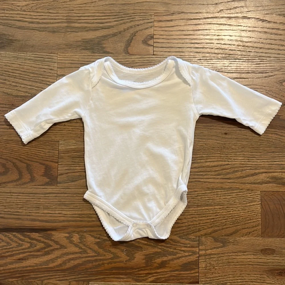 Kissy Kissy White Onesie and Top 3-6 months EUC